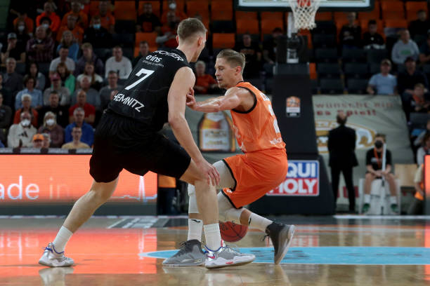 体育打造体育品牌赛事 全民动起来潍坊更精彩