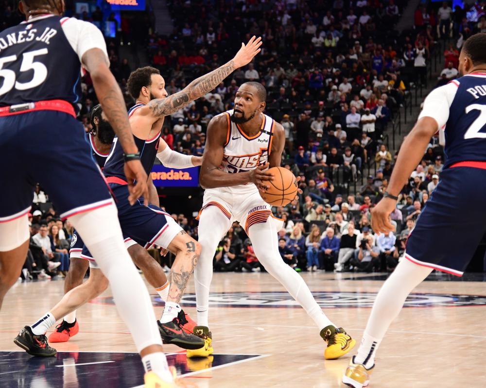 一名亚洲新 一名亚洲新