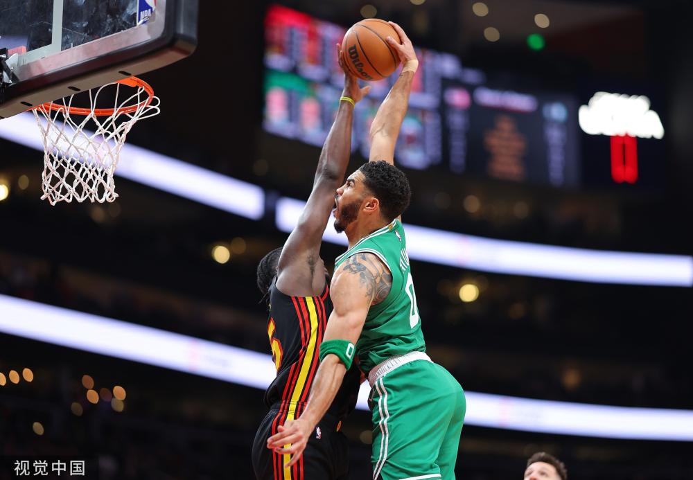 在赛场上打 在赛场上打