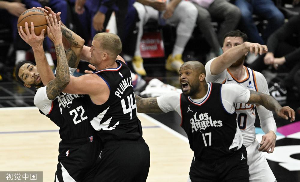 湖人队在步行者队的比赛后面临重大决定